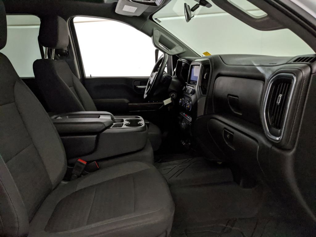 Used 2023 Chevrolet Silverado 3500 LT image 27