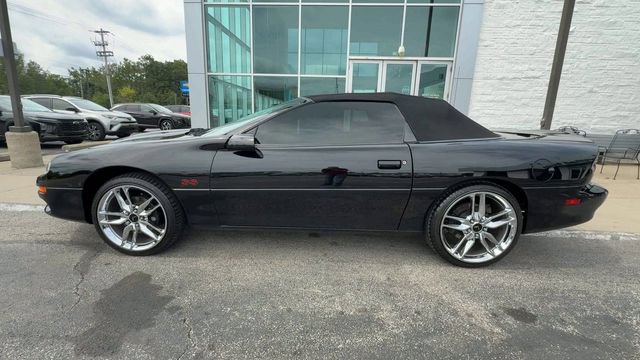 Used 2001 Chevrolet Camaro Z28 w/ SS Performance/Appearance Pkg RWD image 5