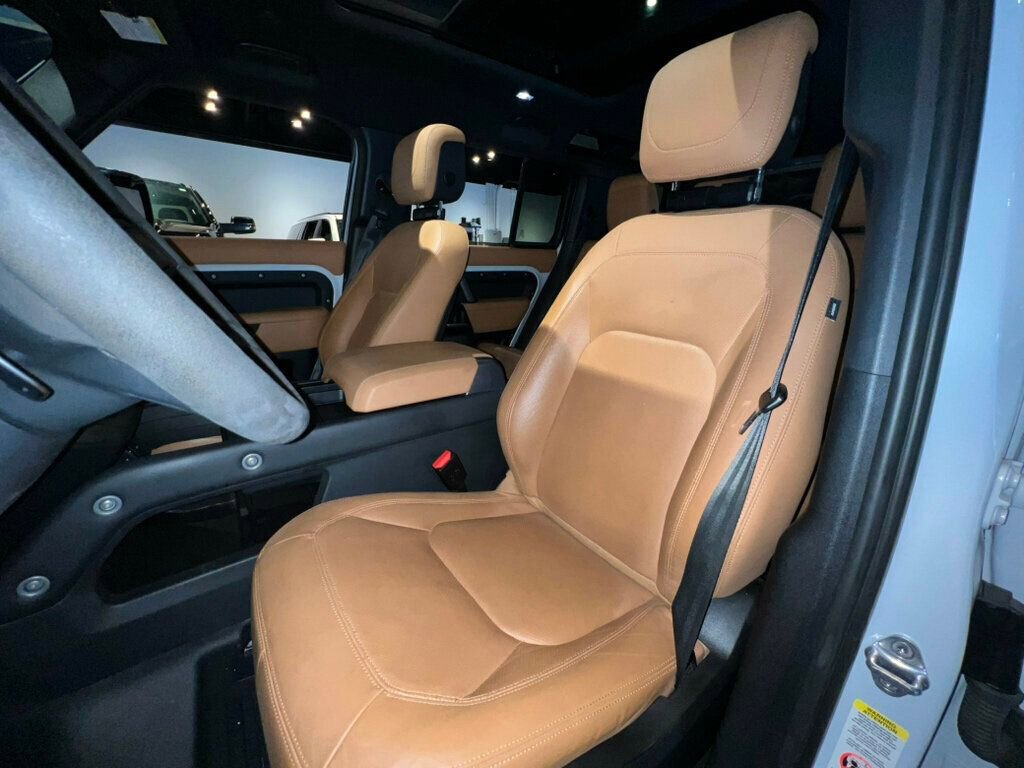 Used 2023 Land Rover Defender 110 image 18