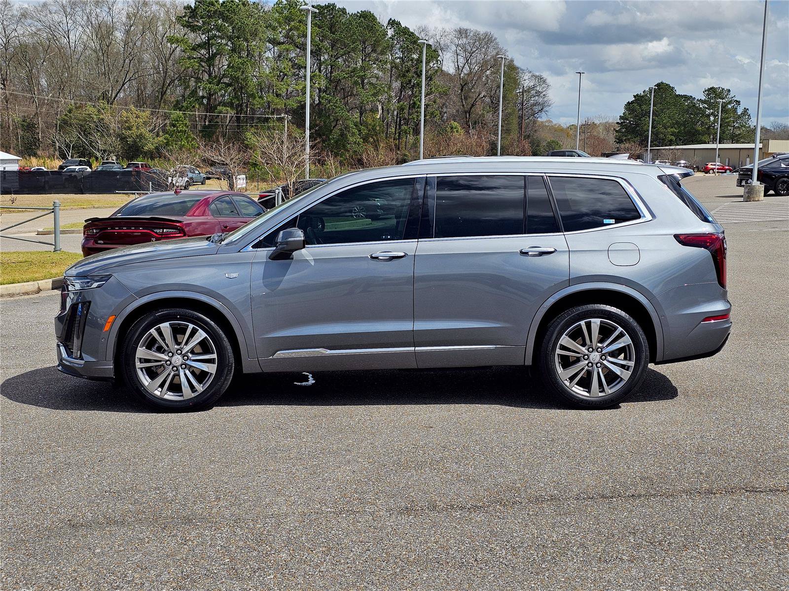 Used 2022 Cadillac XT6 Premium Luxury w/ Technology Package FWD image 12
