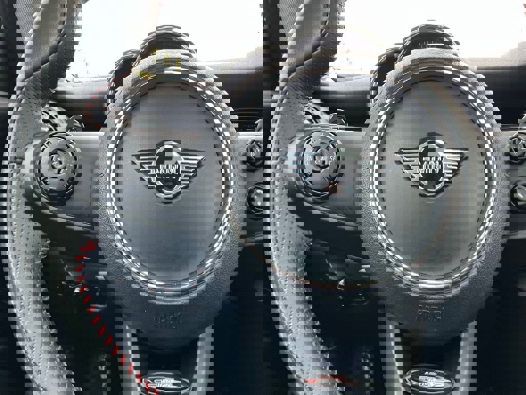 Used 2020 MINI Cooper S w/ Premium Package image 21