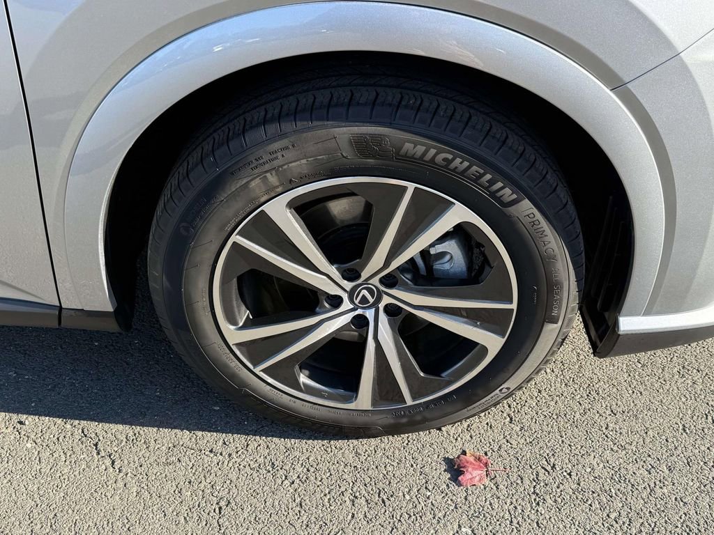 Used 2024 Lexus RX 350 Premium w/ Accessory Package (Z1) image 7