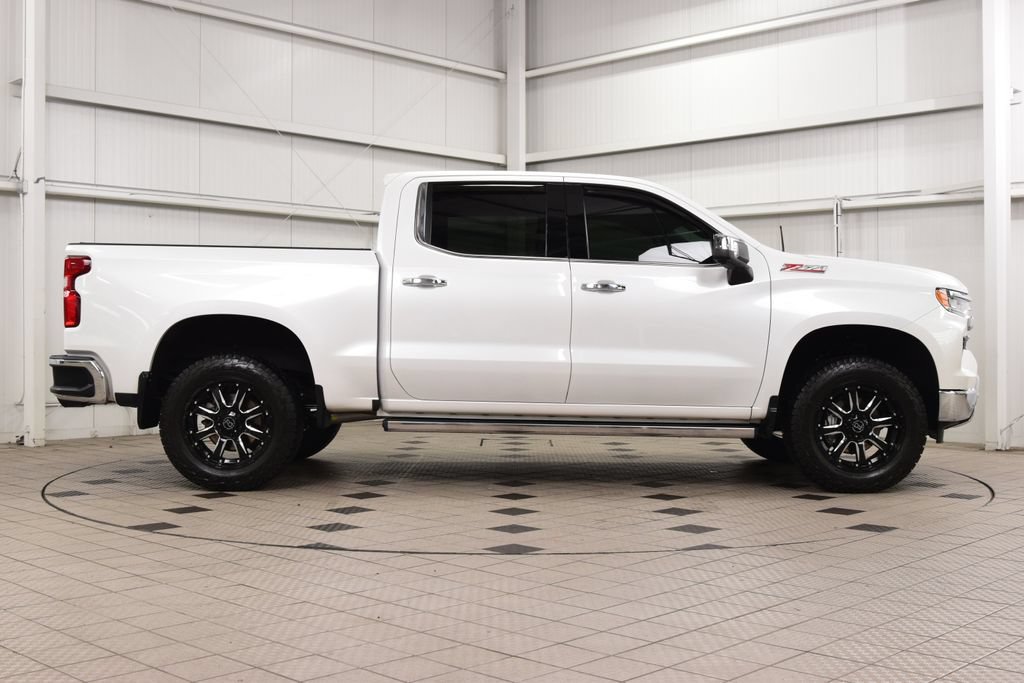 Used 2022 Chevrolet Silverado 1500 LTZ AWD/4WD image 9