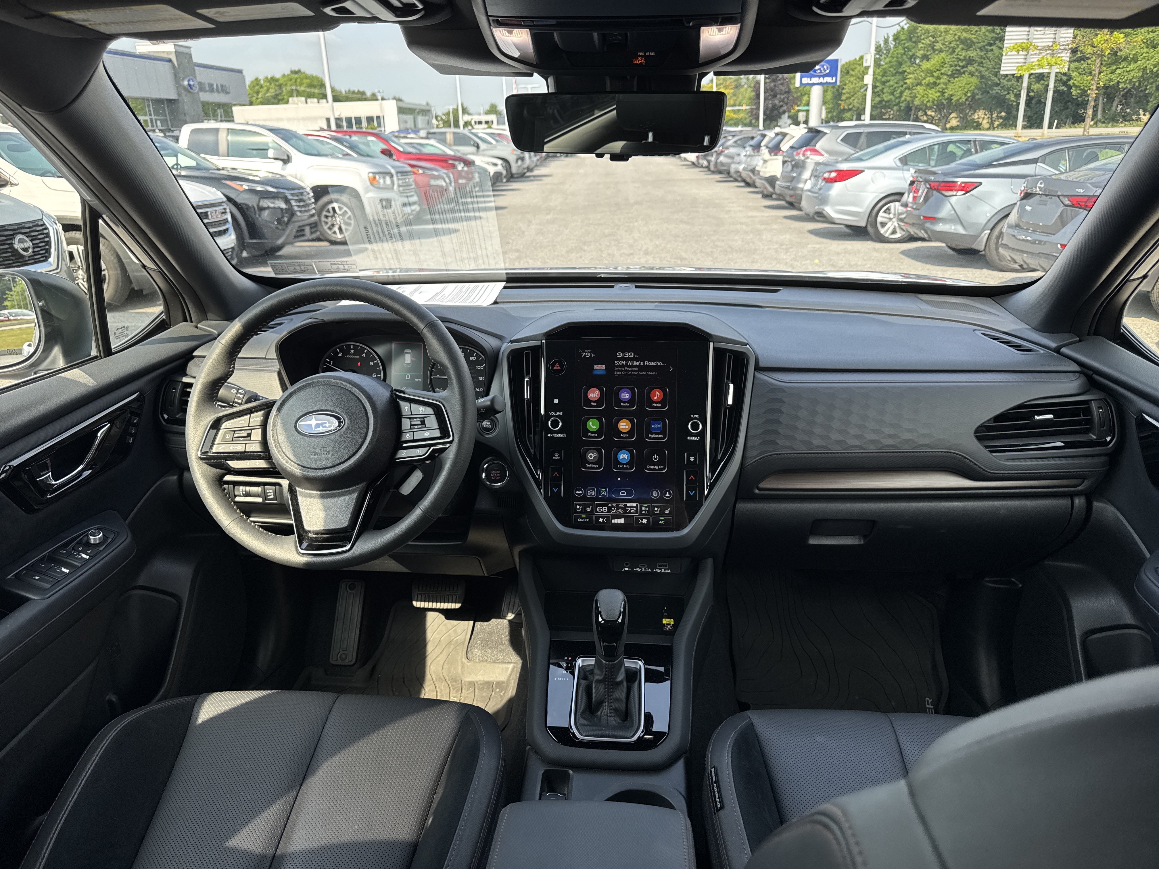 Used 2025 Subaru Forester Touring AWD/4WD image 2