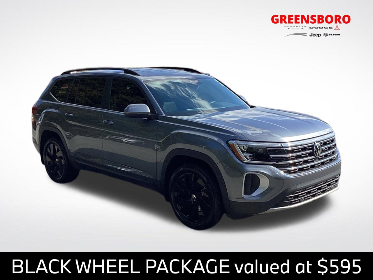 Used 2024 Volkswagen Atlas SE w/ Black Wheel Package