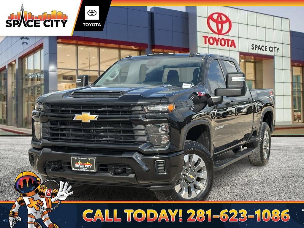 Used 2024 Chevrolet Silverado 2500 Custom w/ Custom Convenience Package image 1