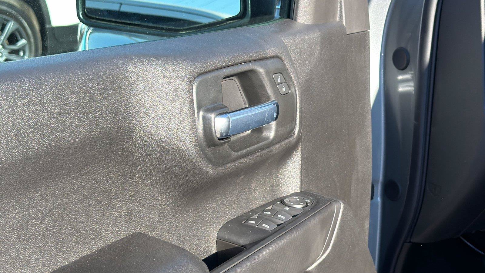 New 2026 Chevrolet Silverado 1500 Custom AWD/4WD image 15