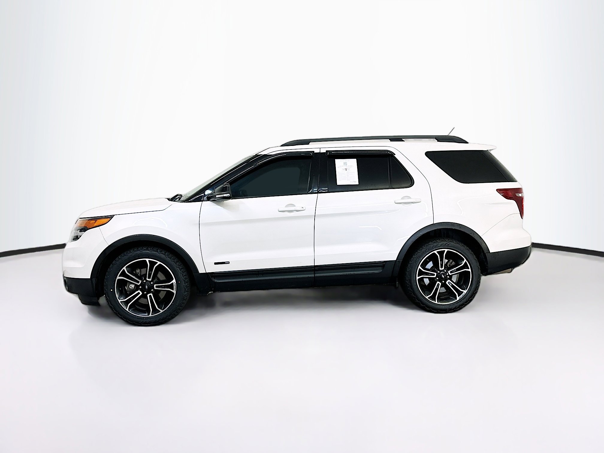 Used 2015 Ford Explorer Sport w/ Equipment Group 401A image 4