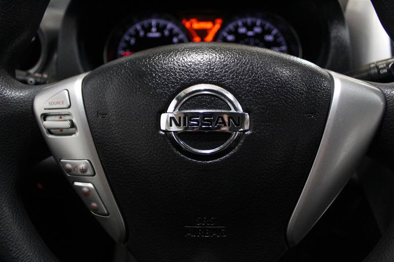 Used 2016 Nissan Versa Note S FWD image 14