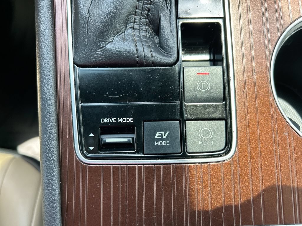 Certified 2021 Toyota Sienna XLE FWD image 35