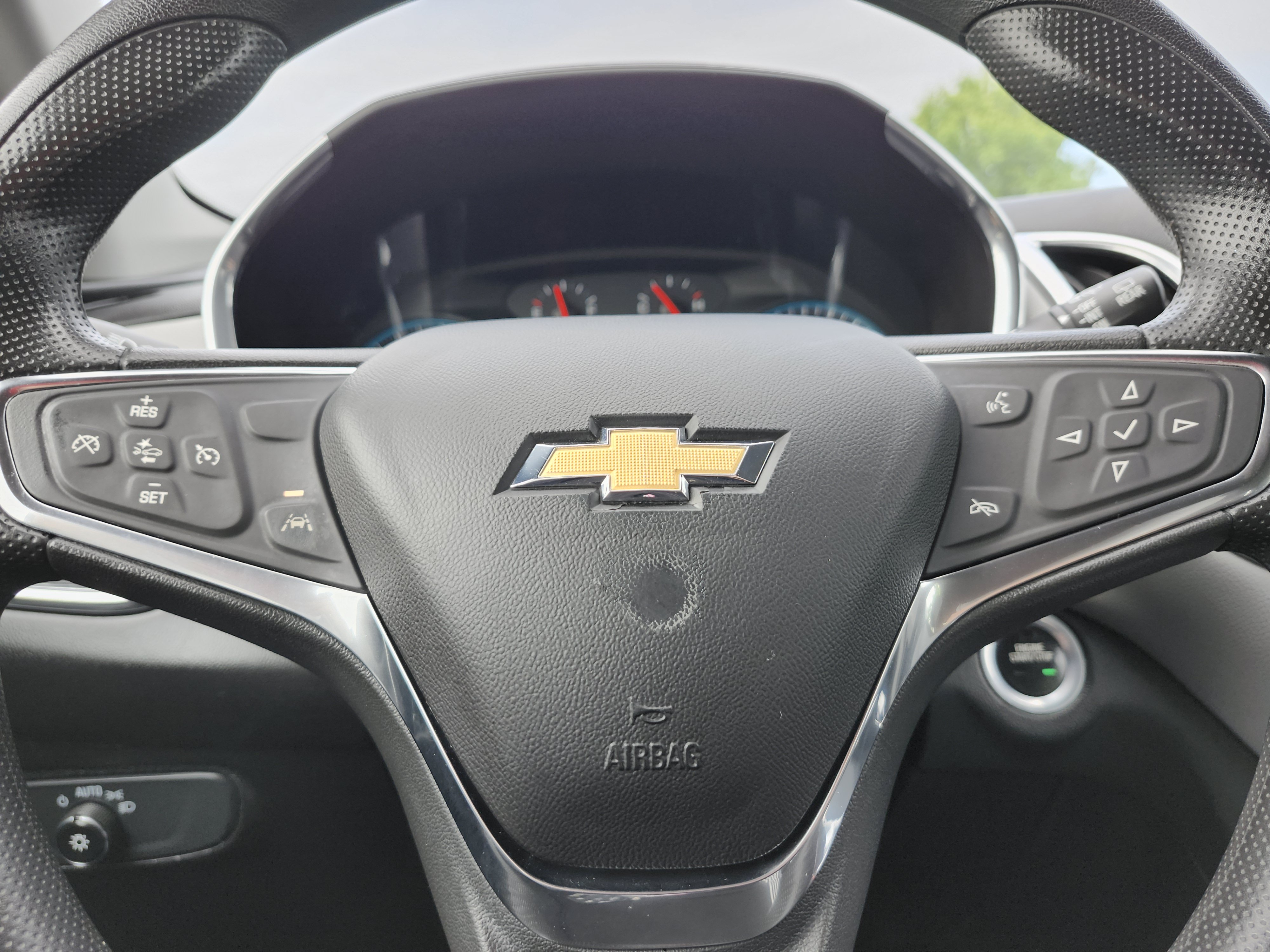 Used 2020 Chevrolet Equinox LS AWD/4WD image 28