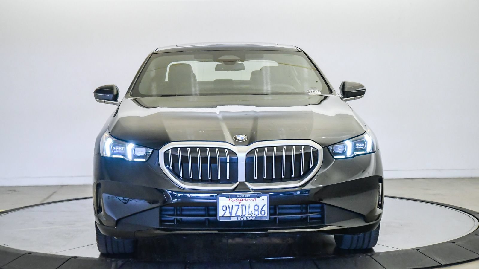 Used 2026 BMW 530i RWD image 7