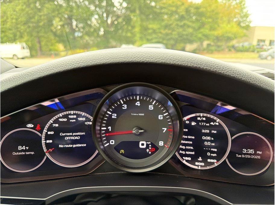 Used 2019 Porsche Cayenne S AWD/4WD image 18