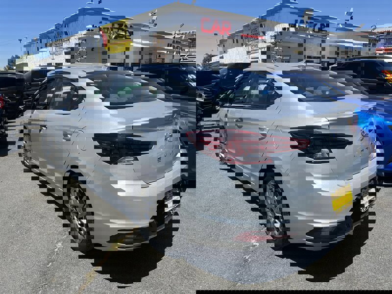 Used 2020 Hyundai Elantra SEL image 5