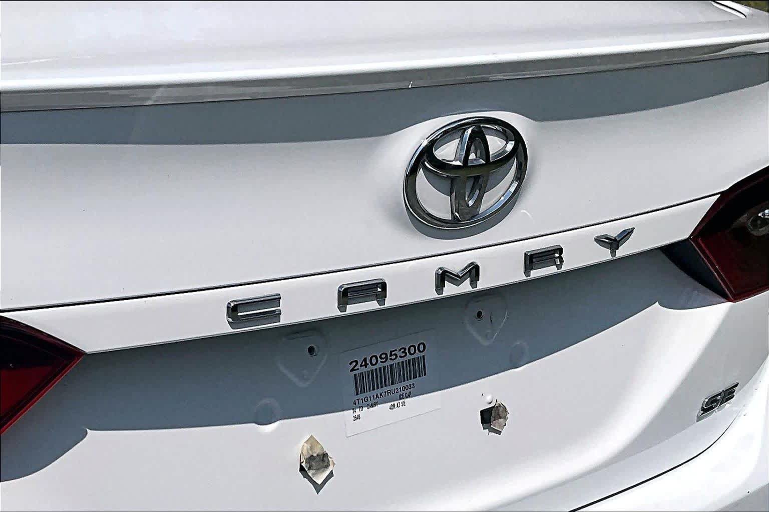 Used 2024 Toyota Camry SE FWD image 10