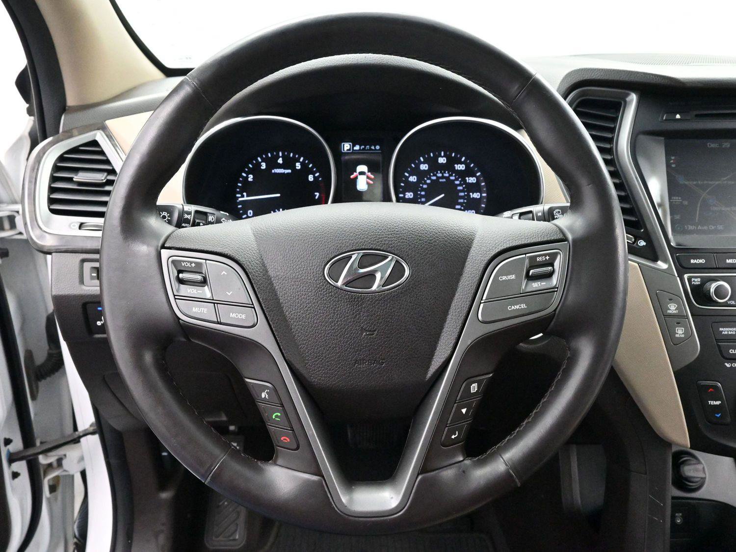 Used 2017 Hyundai Santa Fe Sport w/ 2.4L Tech Package 04 image 14