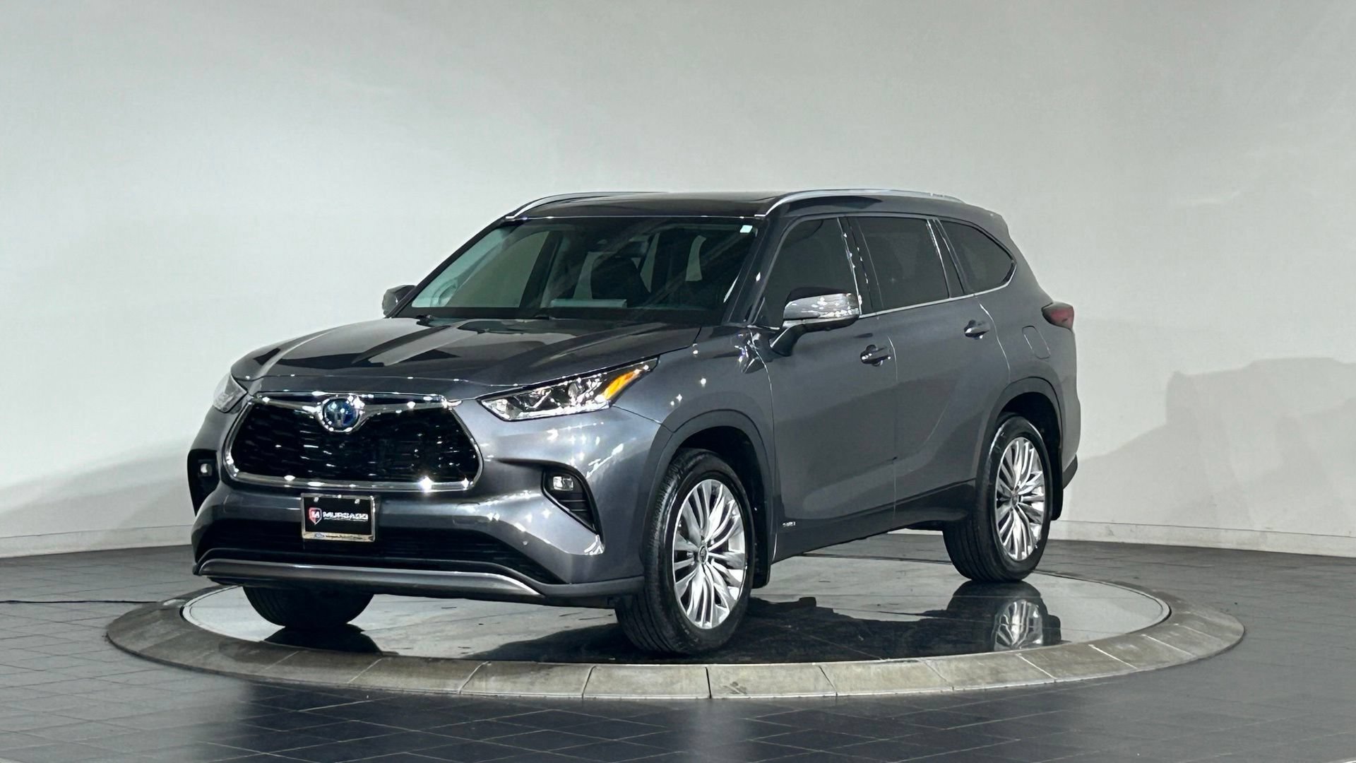 Used 2024 Toyota Highlander Platinum AWD/4WD image 5
