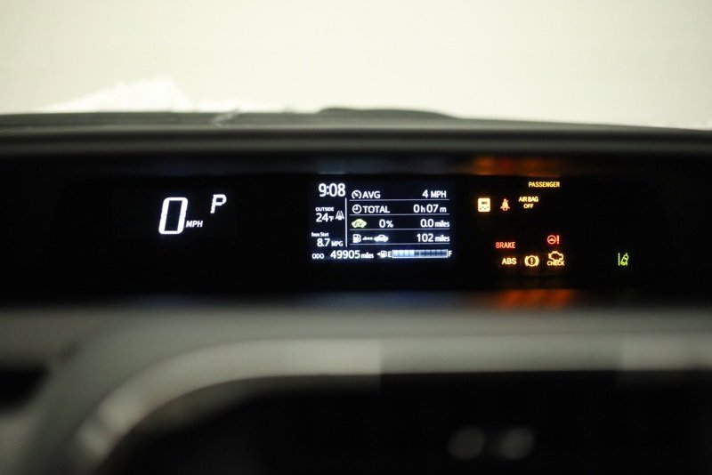 Used 2018 Toyota Prius C Two image 14