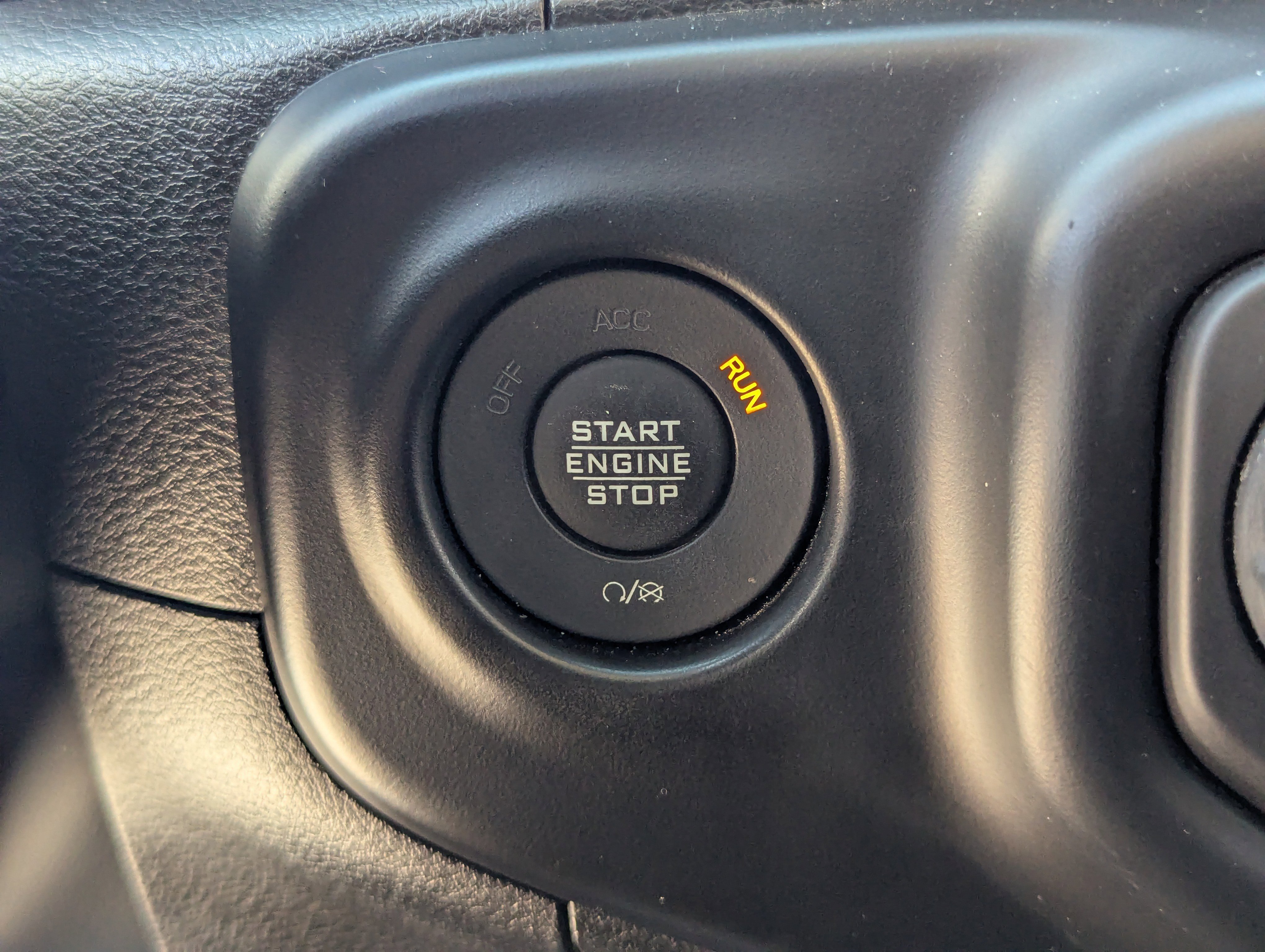 Used 2022 Jeep Gladiator Sport image 31