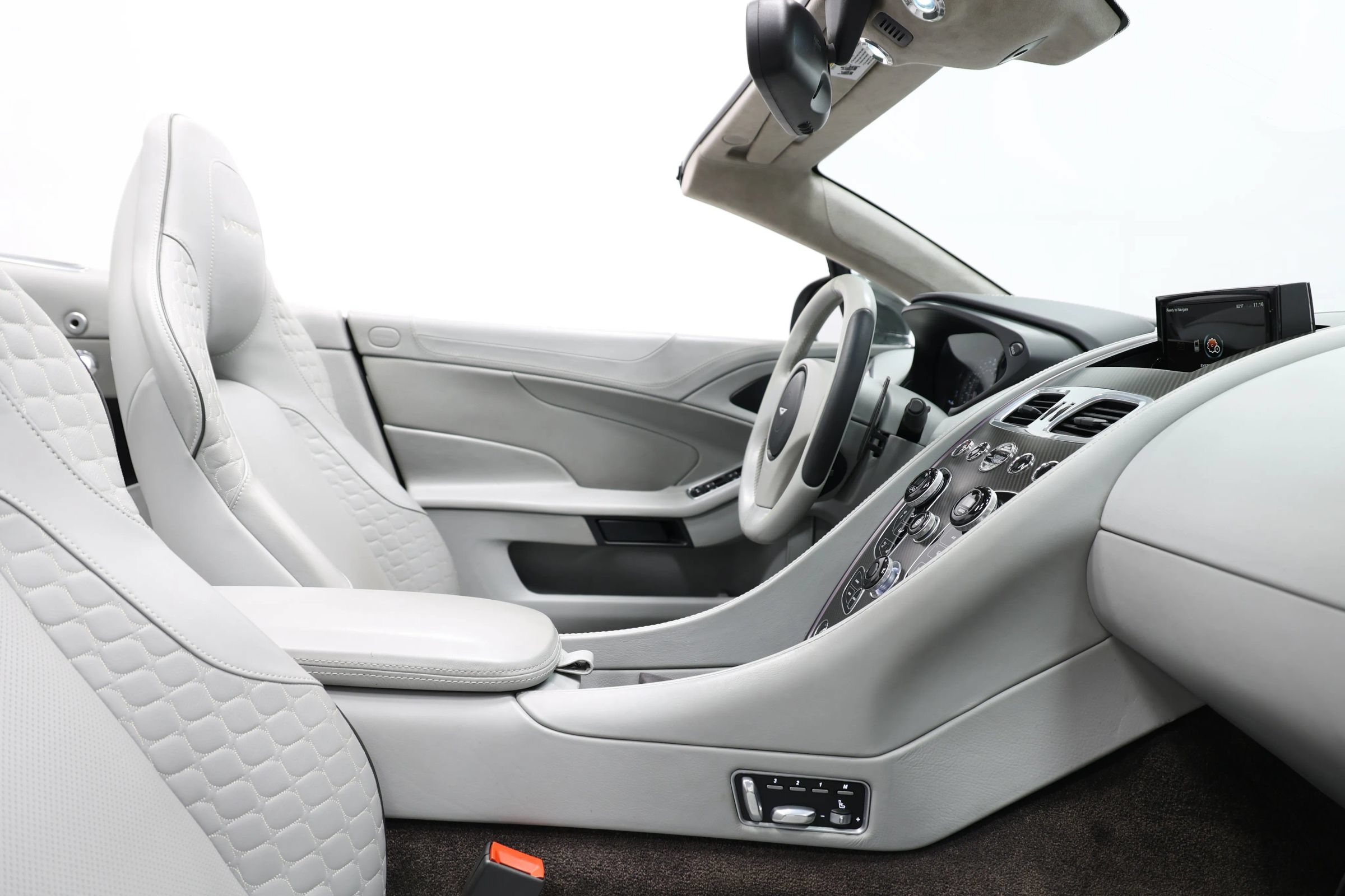 Used 2014 Aston Martin Vanquish Volante RWD image 88