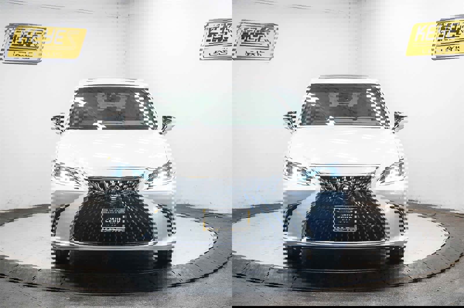 Used 2025 Lexus ES 300h w/ Premium Package image 6