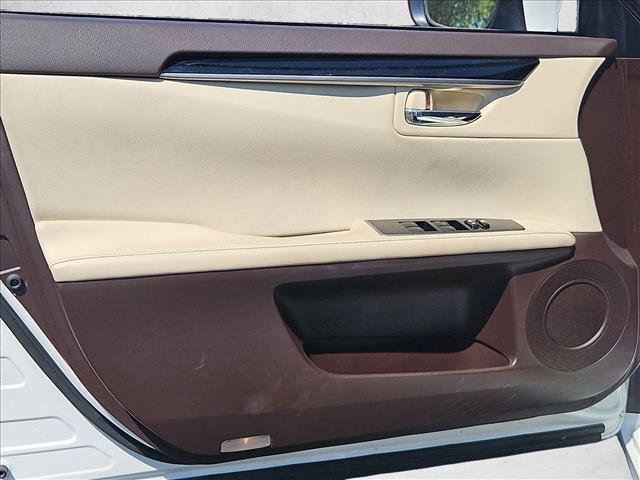 Used 2017 Lexus ES 350 w/ Accessory Package 2 FWD image 9