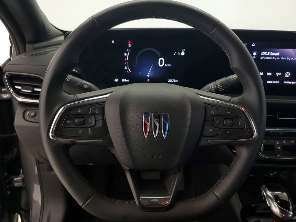 Used 2025 Buick Envista Sport Touring image 15