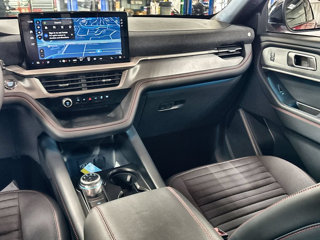 New 2026 Ford Explorer ST-Line w/ ST-Line Street Pack AWD/4WD image 27