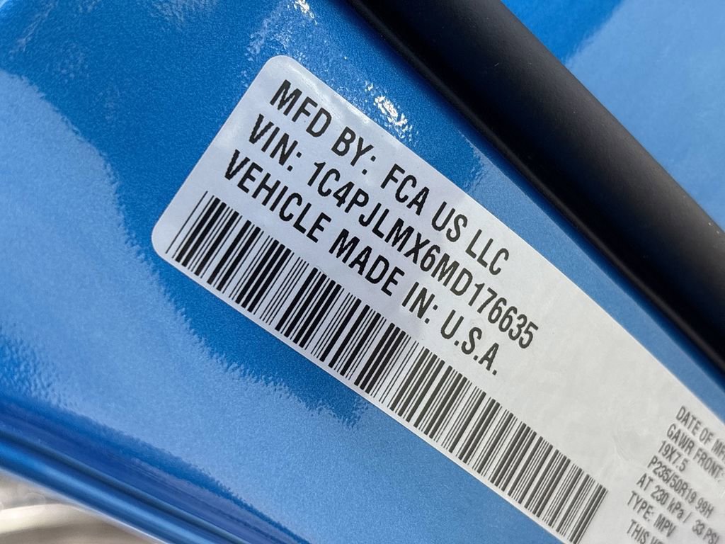 Used 2021 Jeep Cherokee Latitude Lux 80th Anniv w/ Quick Order Package 26U 80TH image 36