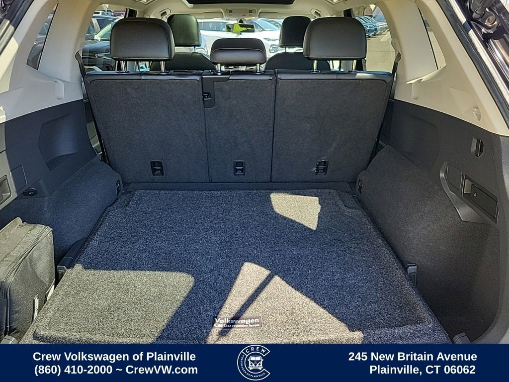 Used 2018 Volkswagen Tiguan SE w/ Panoramic Sunroof Package image 49