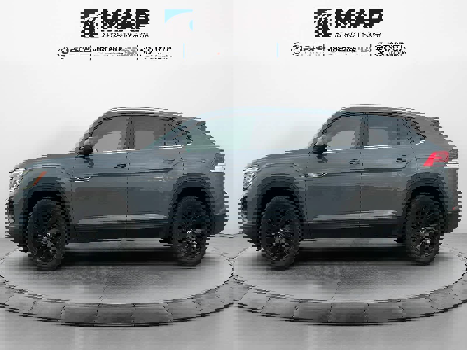 Used 2024 Volkswagen Atlas Cross Sport SE w/ Panoramic Sunroof Package image 2