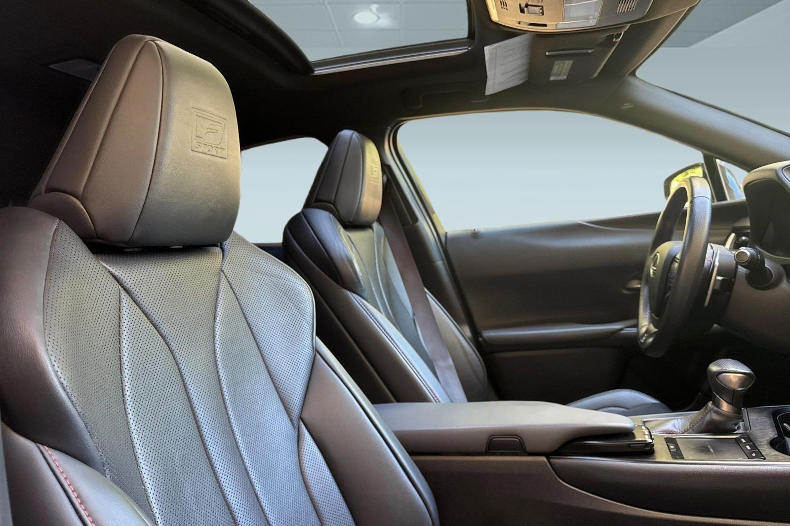 Used 2020 Lexus UX 200 F Sport w/ F Sport Premium Package image 29