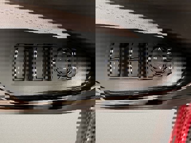 Used 2025 Chevrolet Trax LT image 16