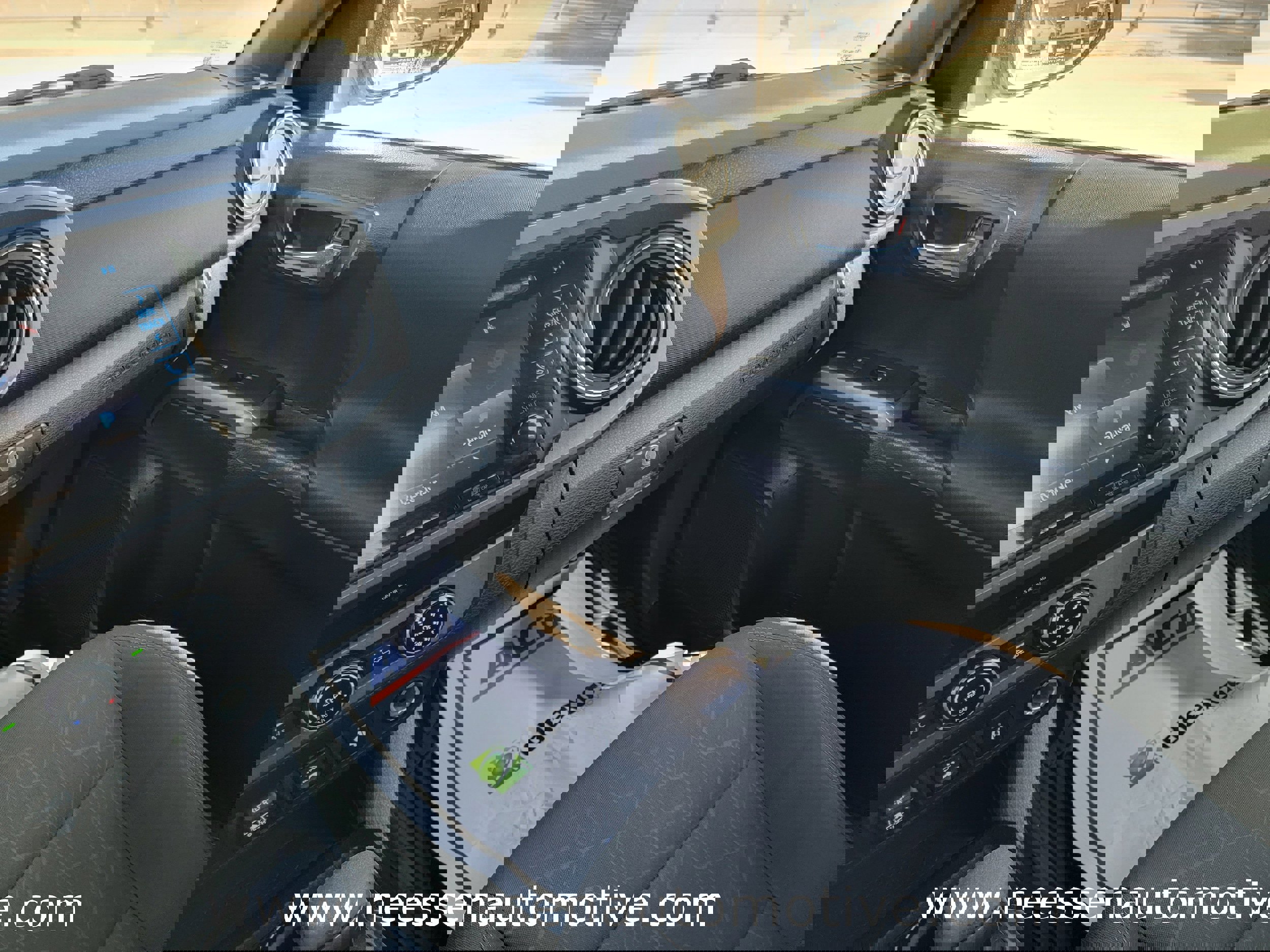 Used 2018 Toyota Tacoma TRD Off-Road w/ Technology Package image 80