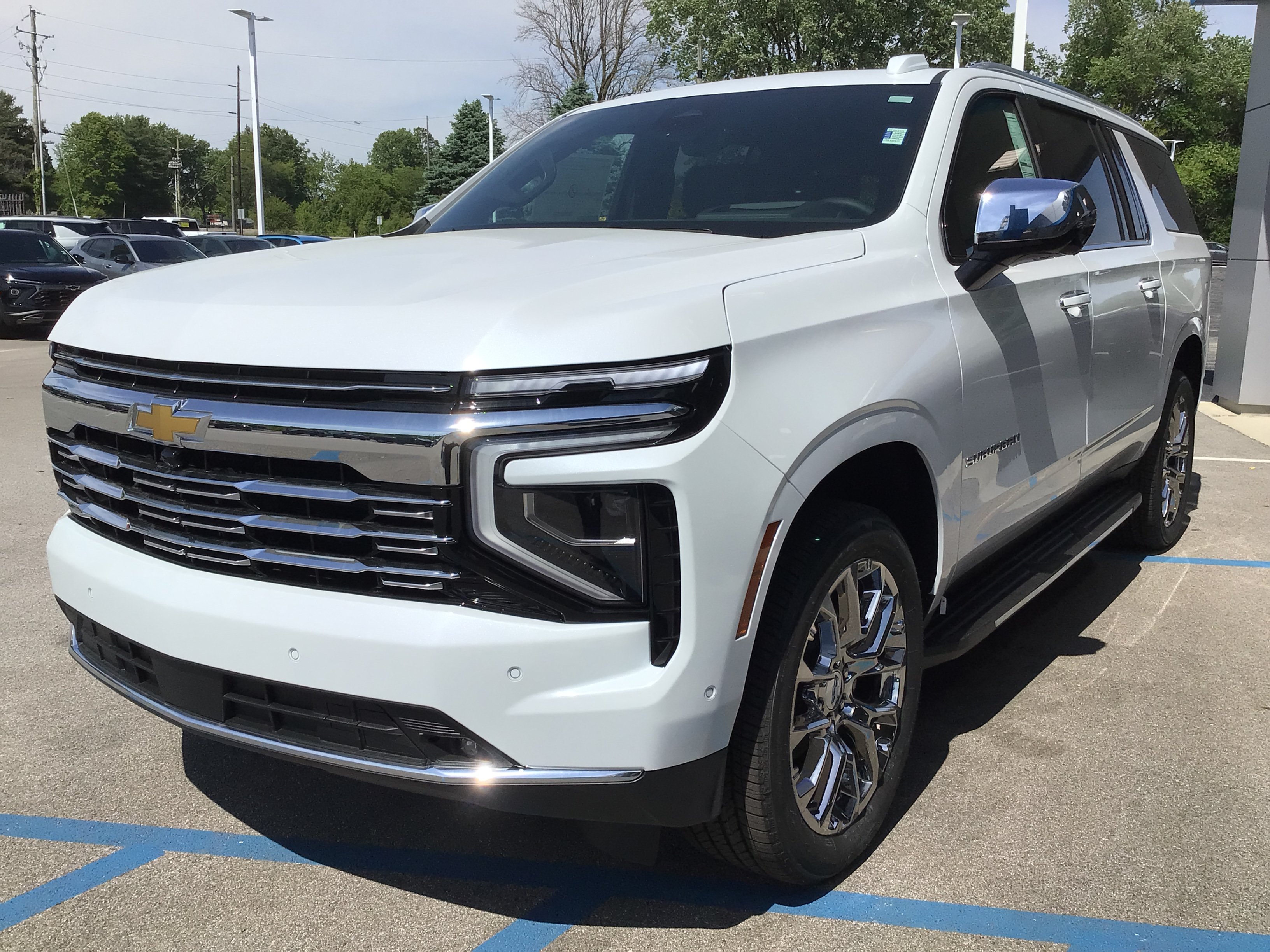 New 2026 Chevrolet Suburban Premier AWD/4WD image 15