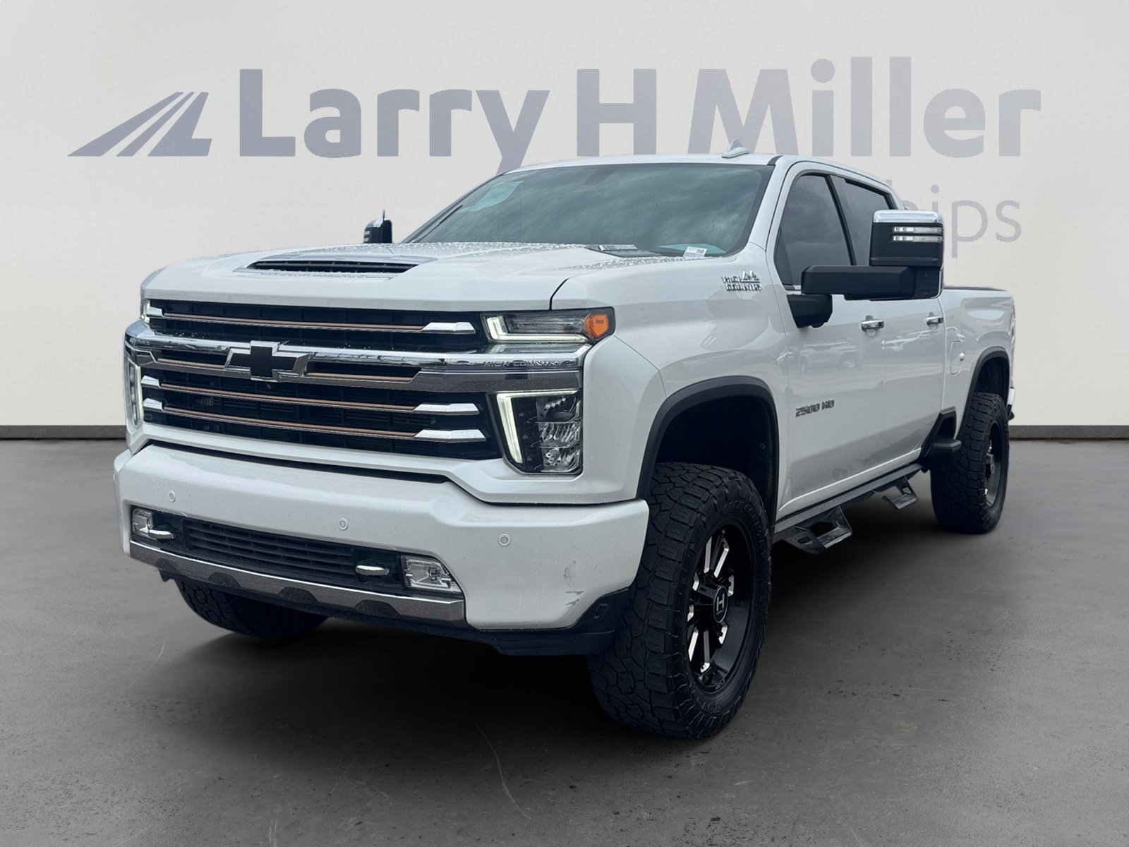 Used 2022 Chevrolet Silverado 2500 High Country AWD/4WD image 1