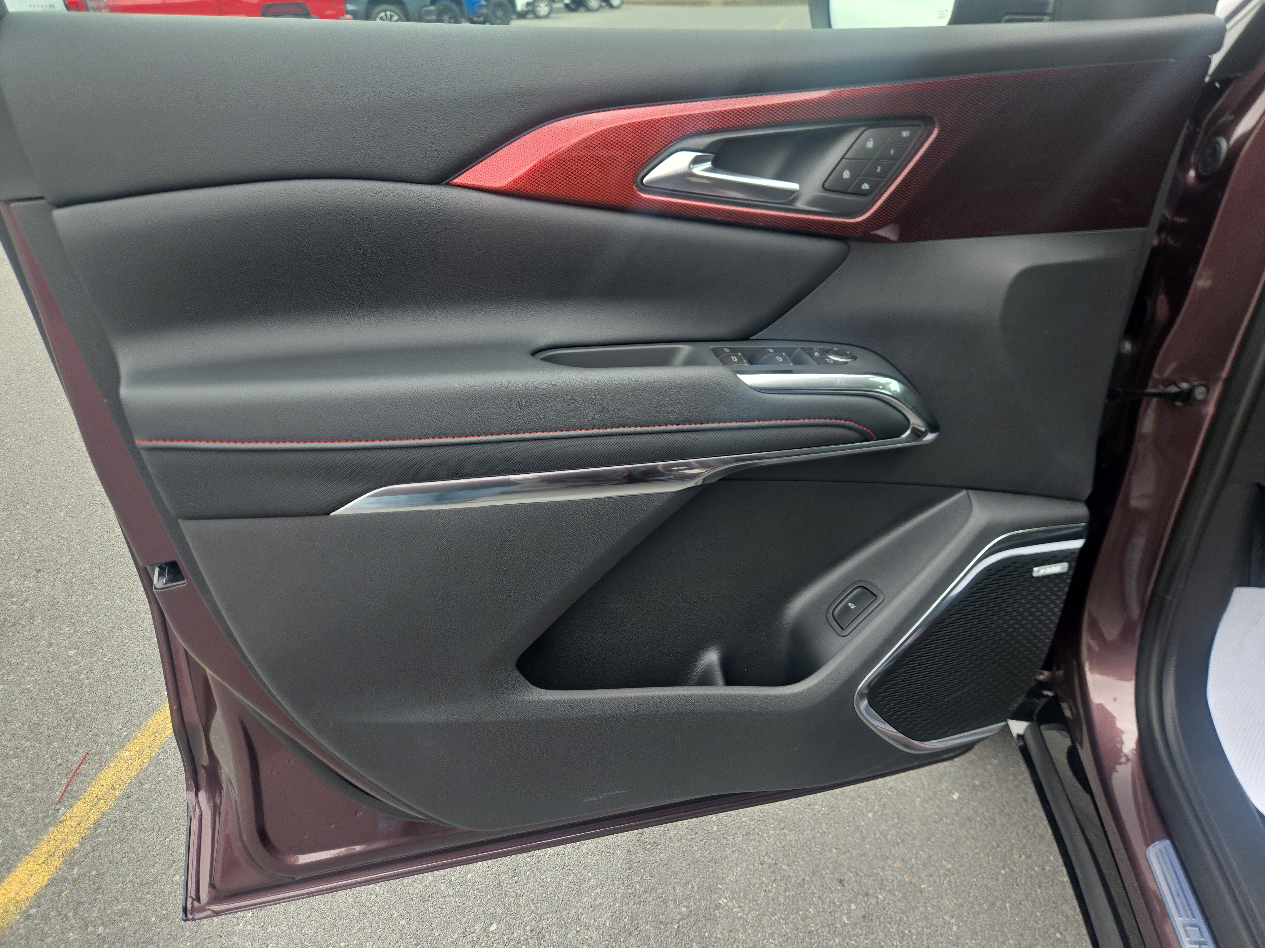 New 2026 Chevrolet Traverse RS w/ LPO, Floor Liner Package image 16