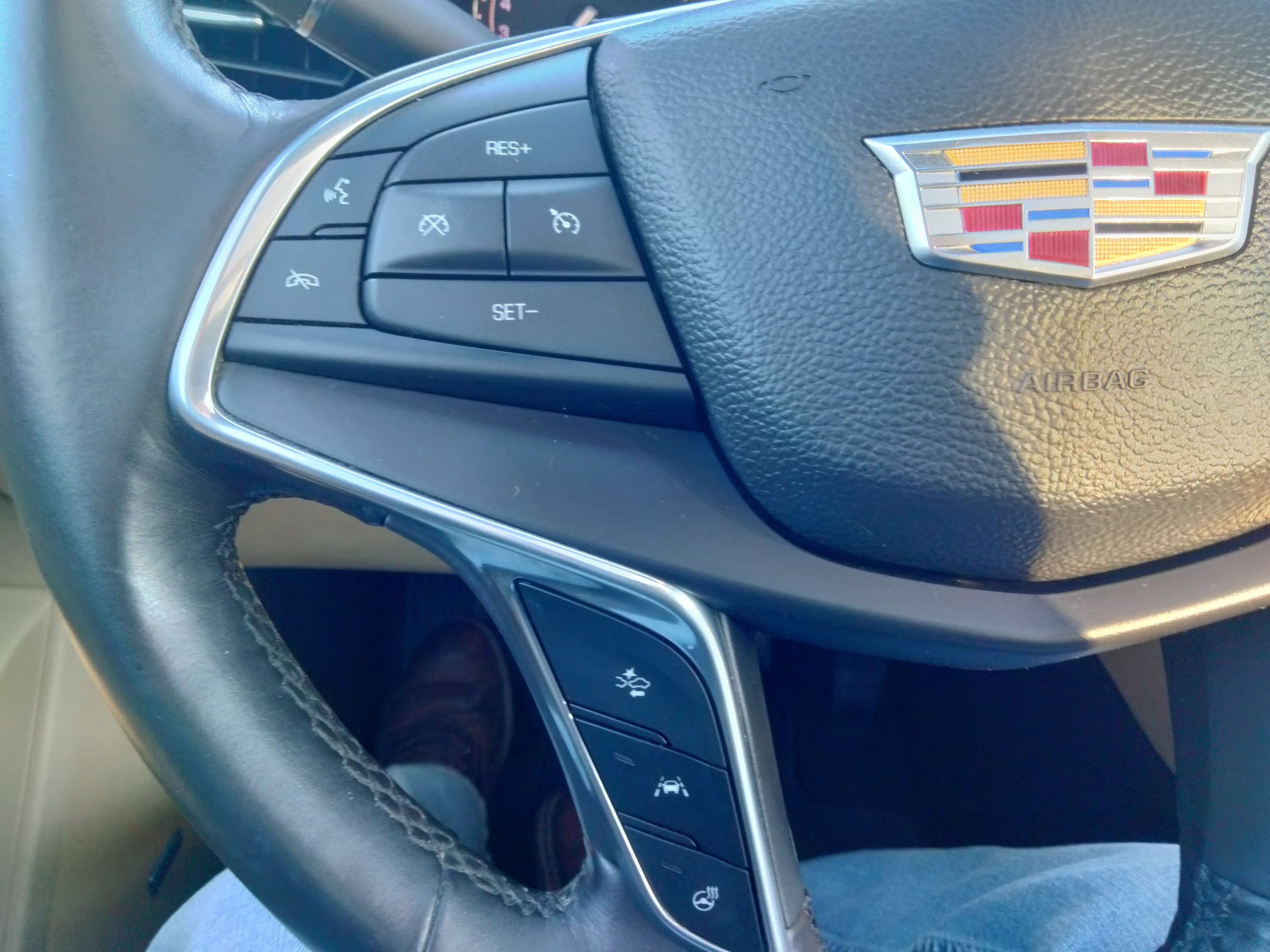 Used 2017 Cadillac XT5 Luxury w/ Driver Awareness Package image 18