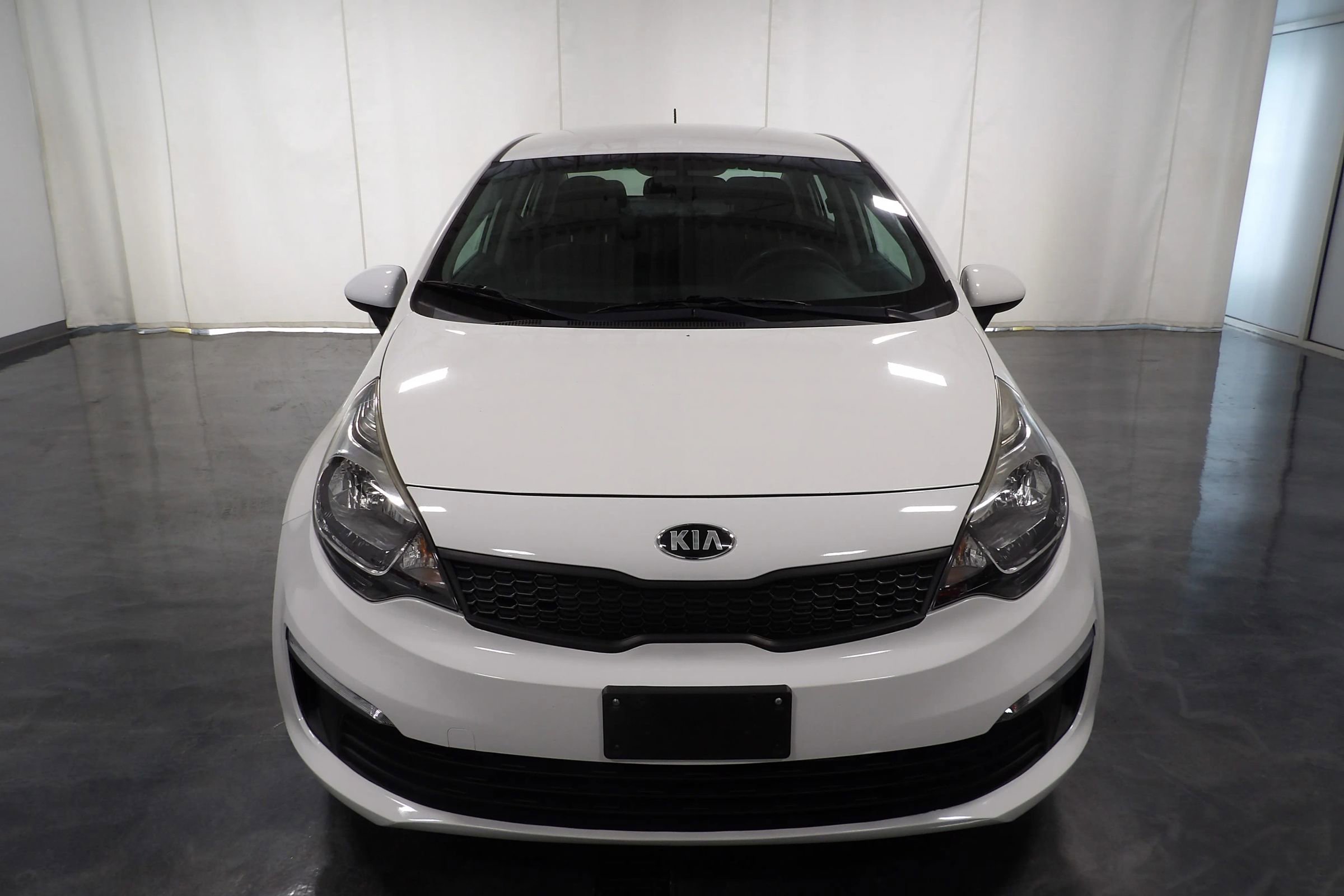 Used 2017 Kia Rio LX w/ Power Package image 2