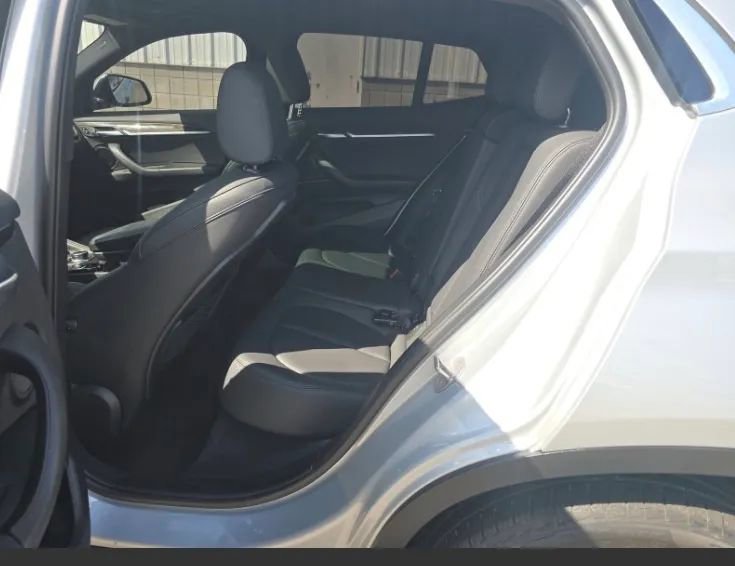 Used 2018 BMW X2 xDrive28i w/ Convenience Package AWD/4WD image 9