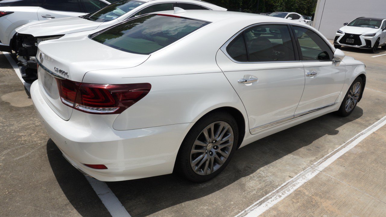 Used 2016 Lexus LS 460 L RWD image 6