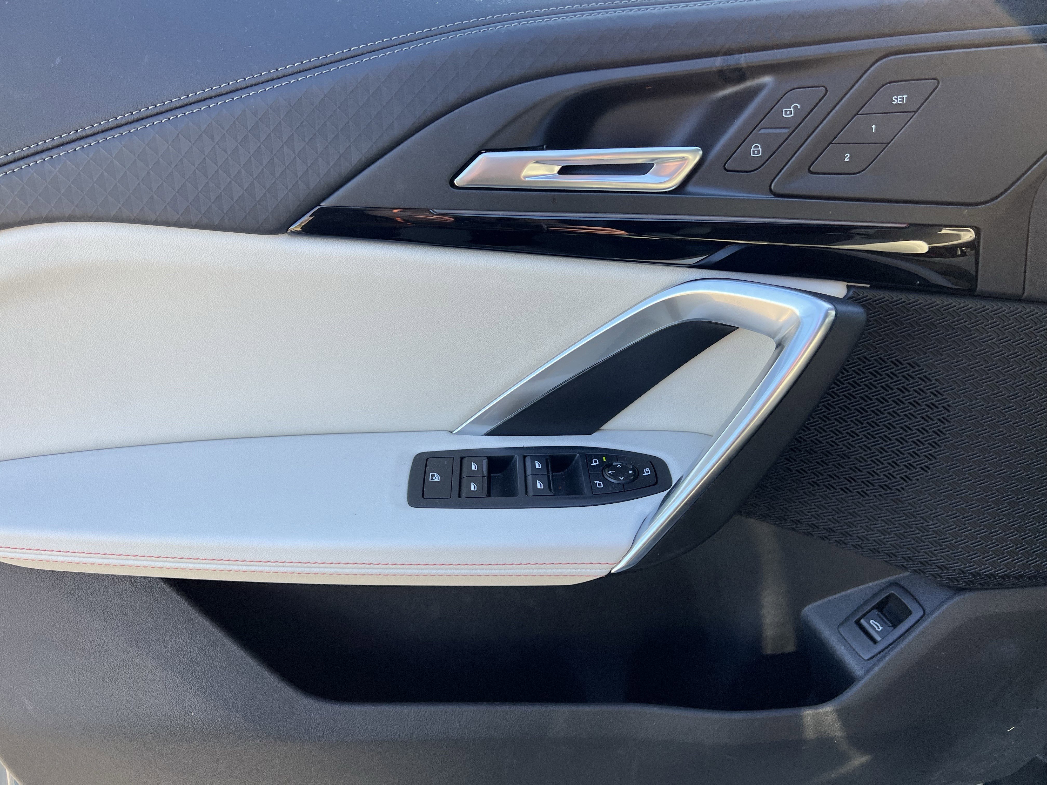 Used 2024 BMW X2 xDrive28i w/ Technology Package image 14