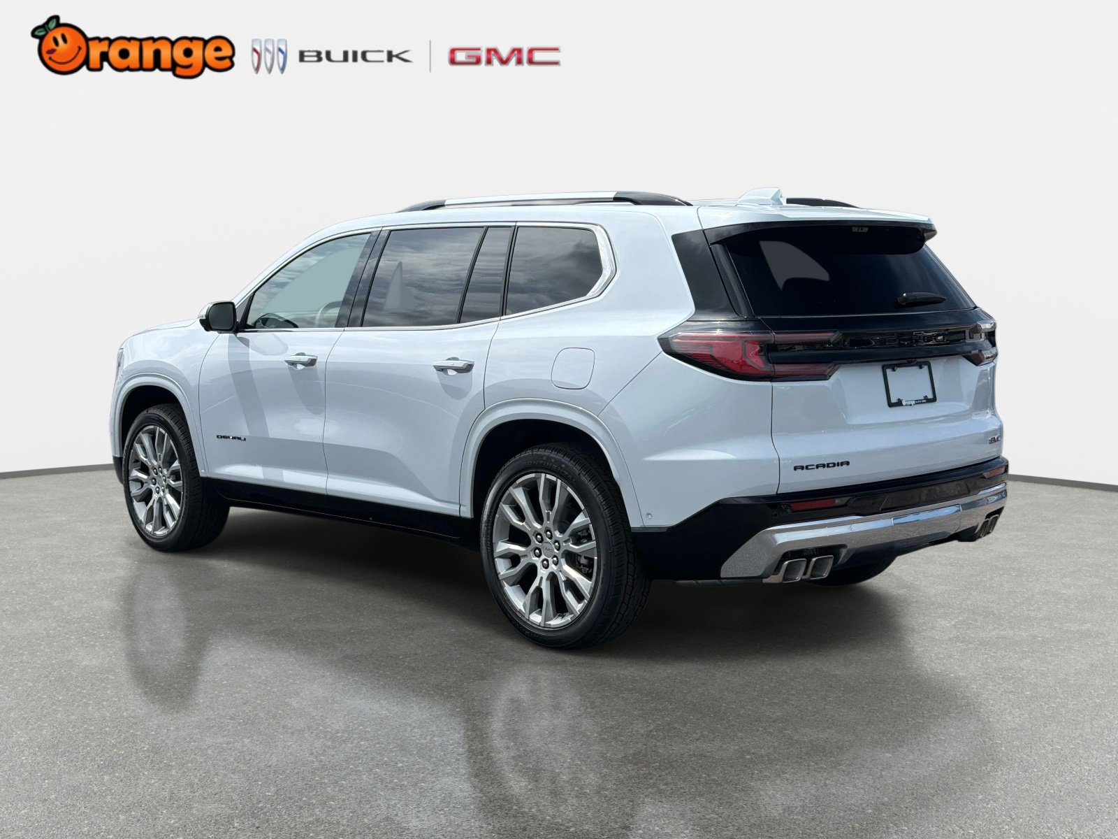 New 2026 GMC Acadia Denali w/ Super Cruise Package FWD image 5