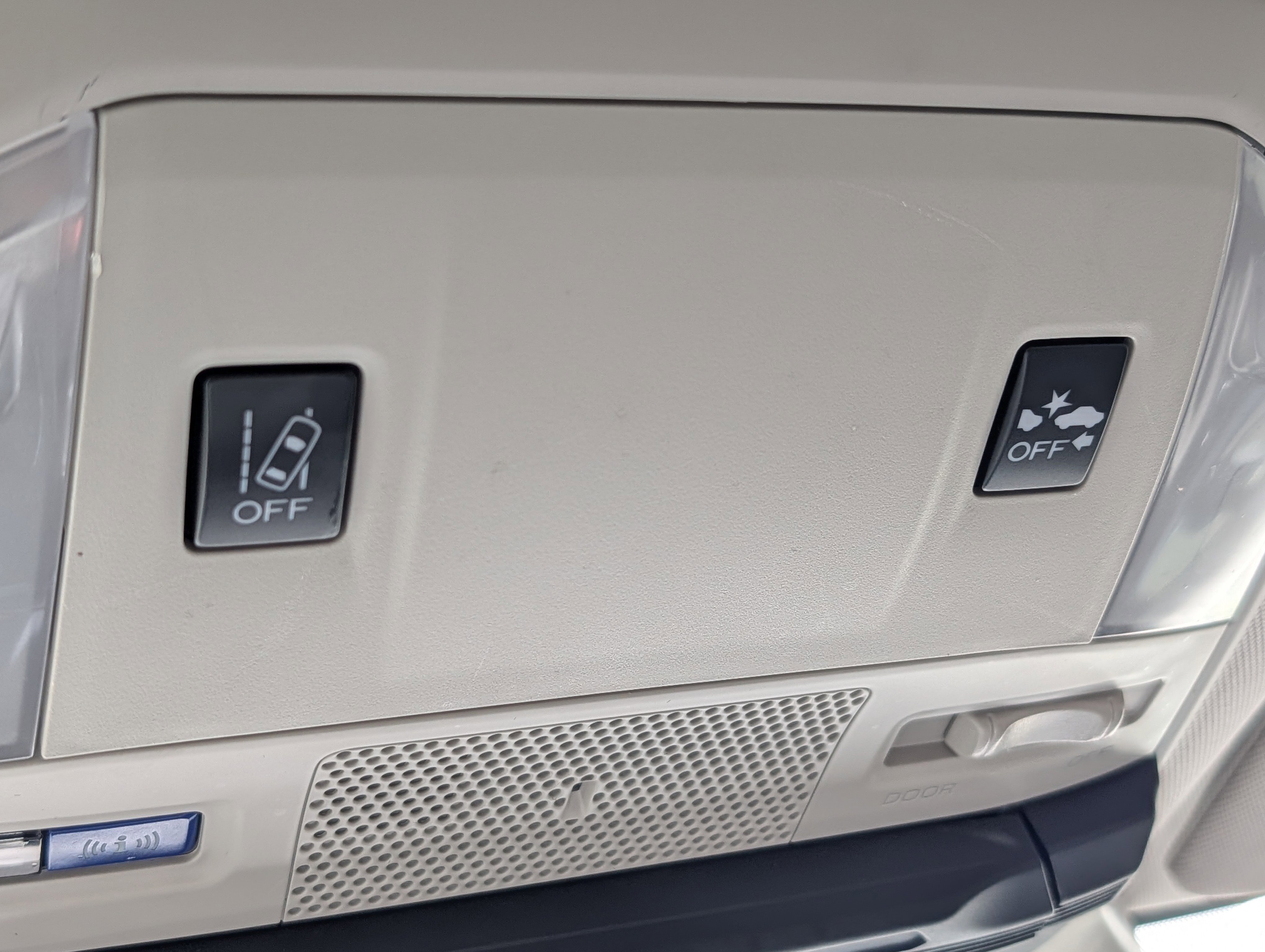 Used 2022 Subaru Ascent Premium image 33