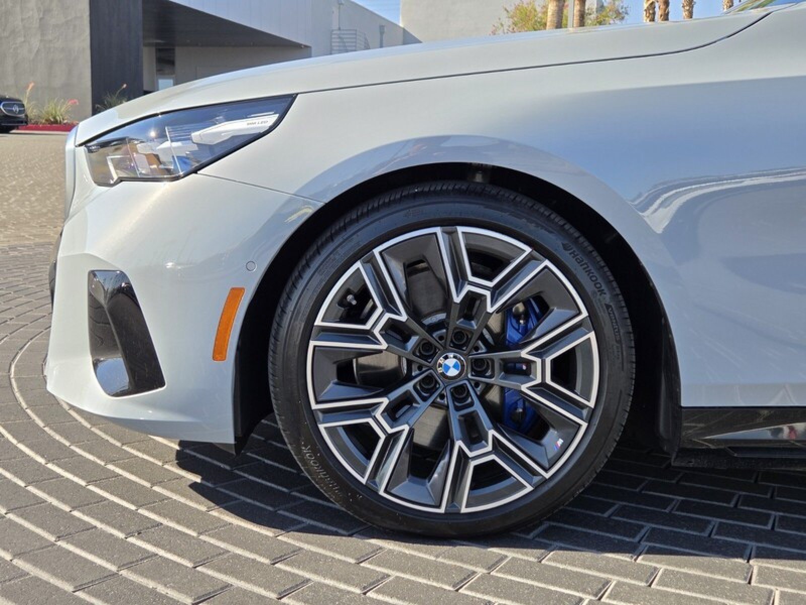 Used 2025 BMW i5 M60 w/ Premium Package AWD/4WD image 12