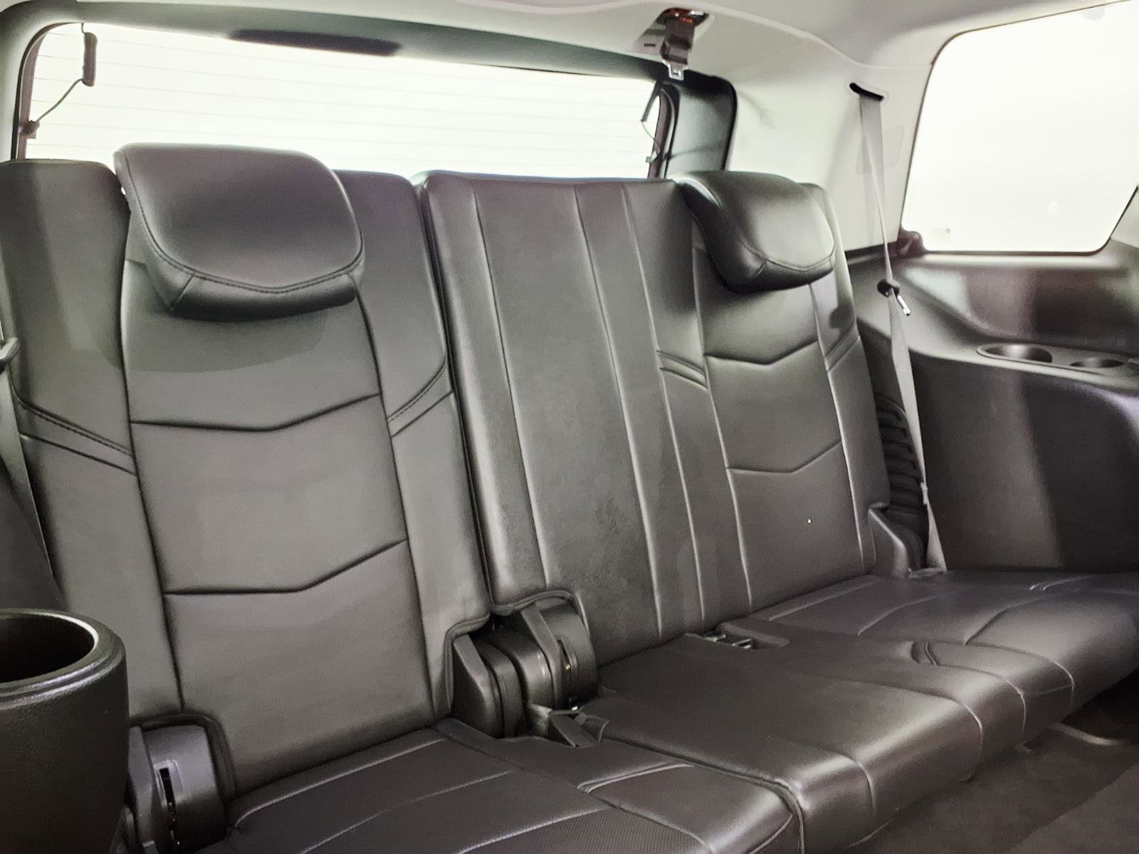 Used 2019 Cadillac Escalade Premium Luxury AWD/4WD image 14