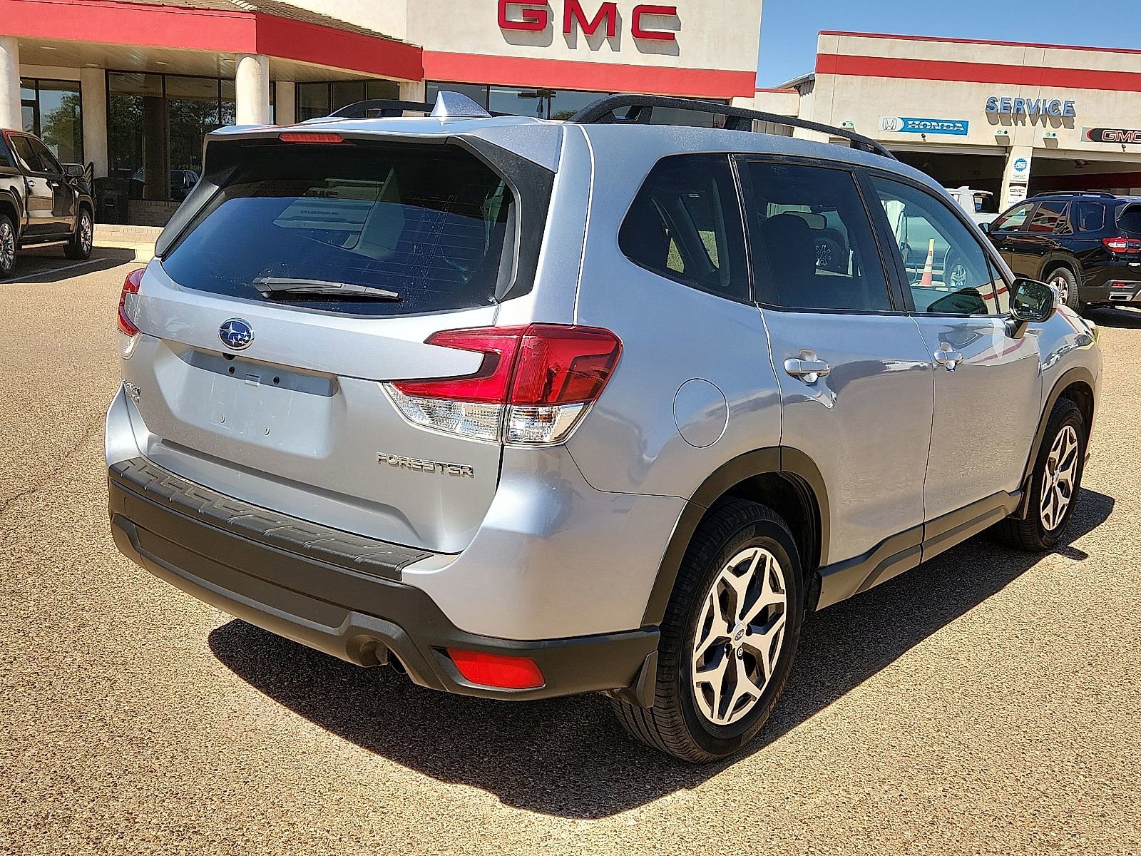 Used 2023 Subaru Forester Premium AWD/4WD image 4