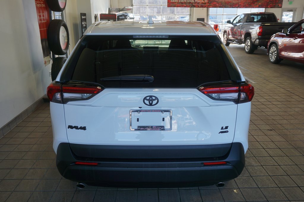 Certified 2025 Toyota RAV4 LE image 14