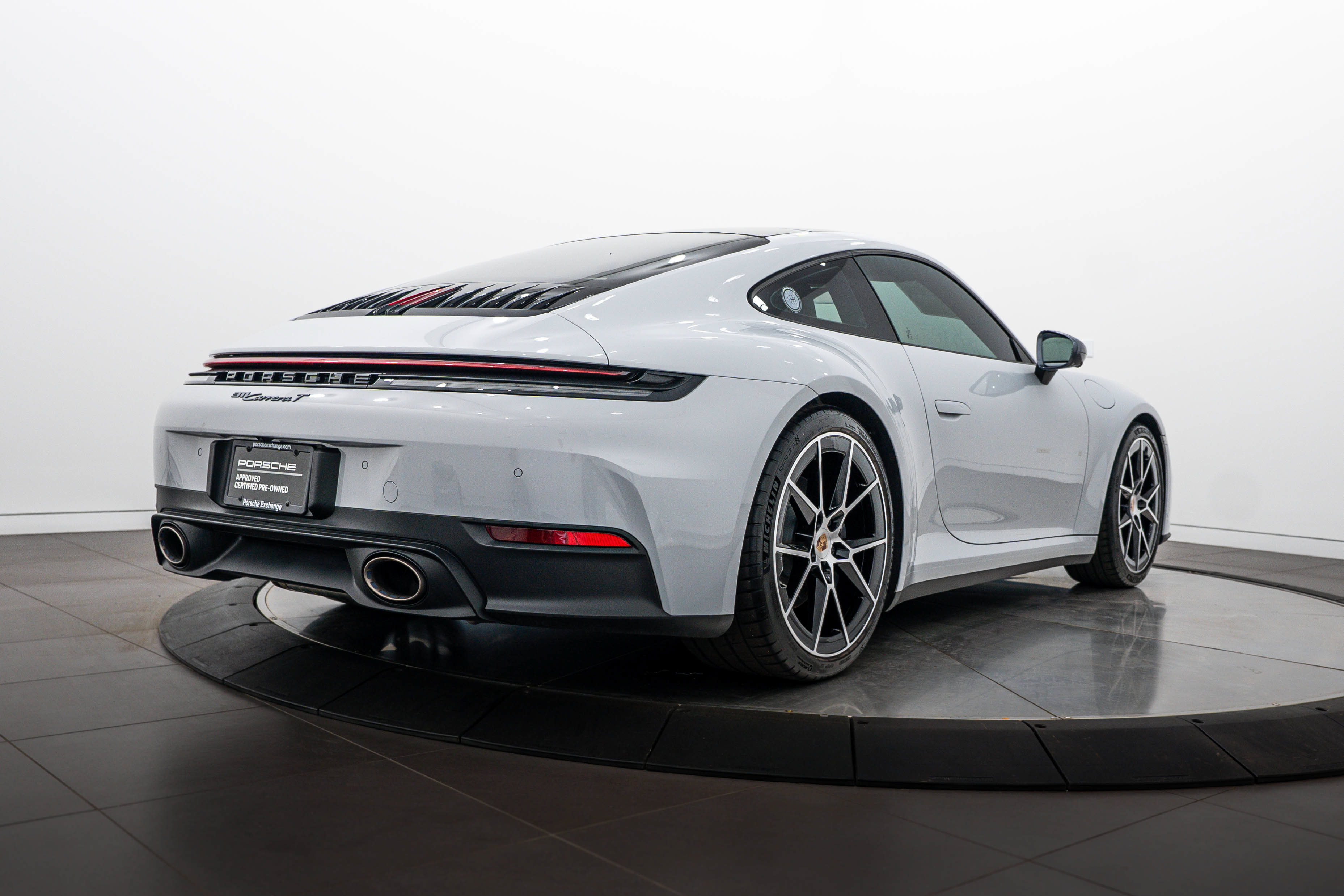 Certified 2026 Porsche 911 Carrera T RWD image 7
