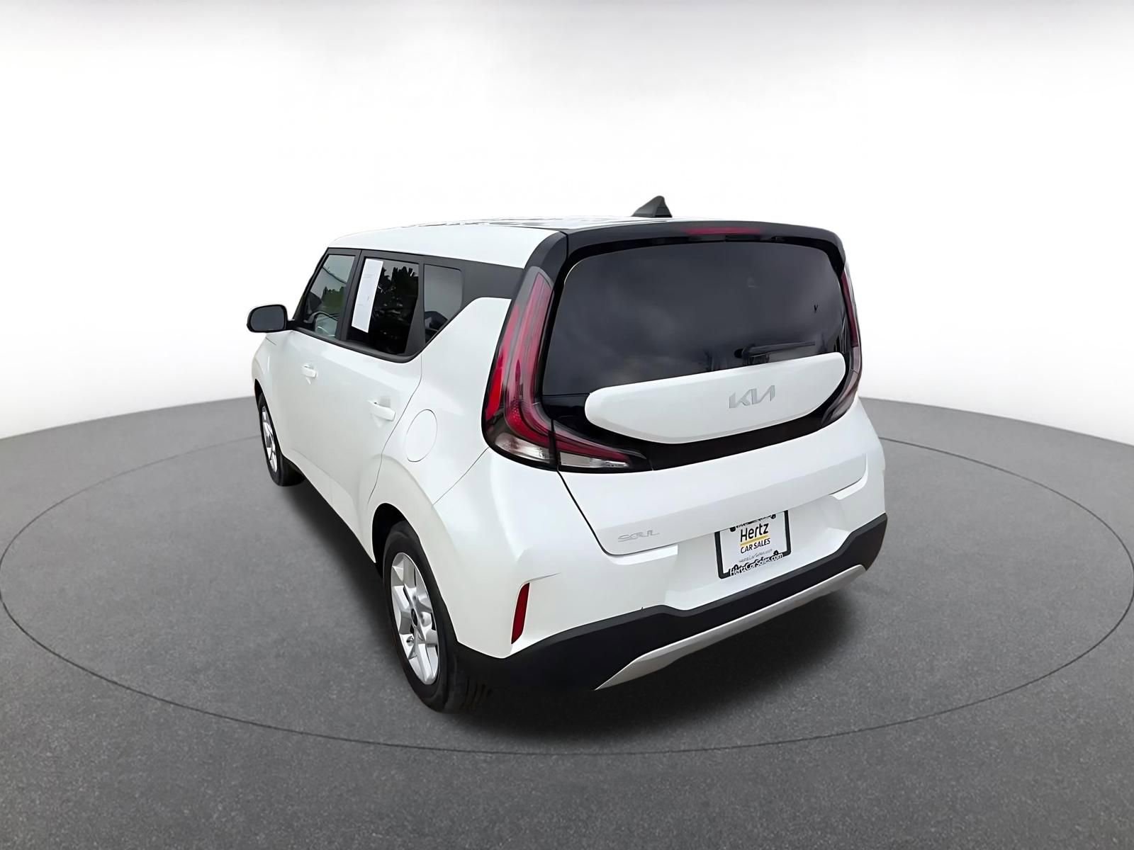 Used 2025 Kia Soul LX w/ LX Technology Package image 11